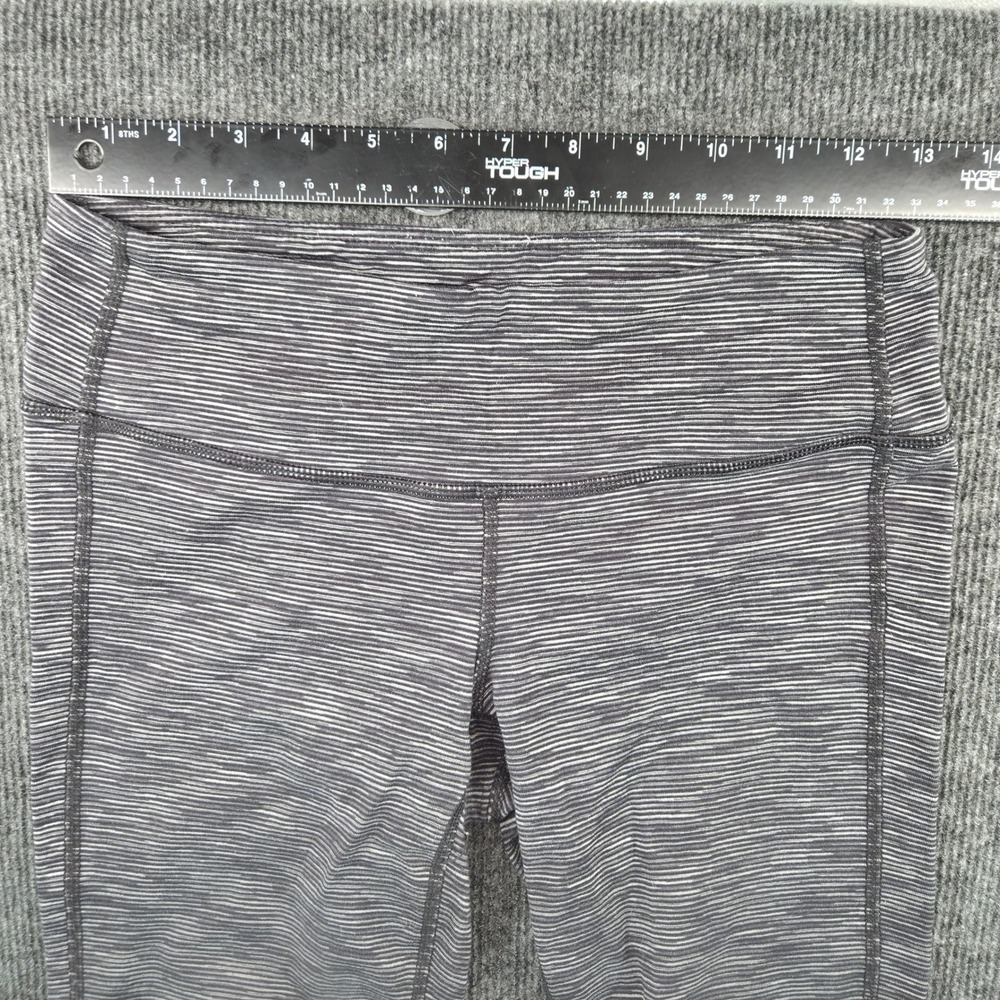 Athleta Be Free Space Dye Cropped Leggings Grey White Striped Womens Size S